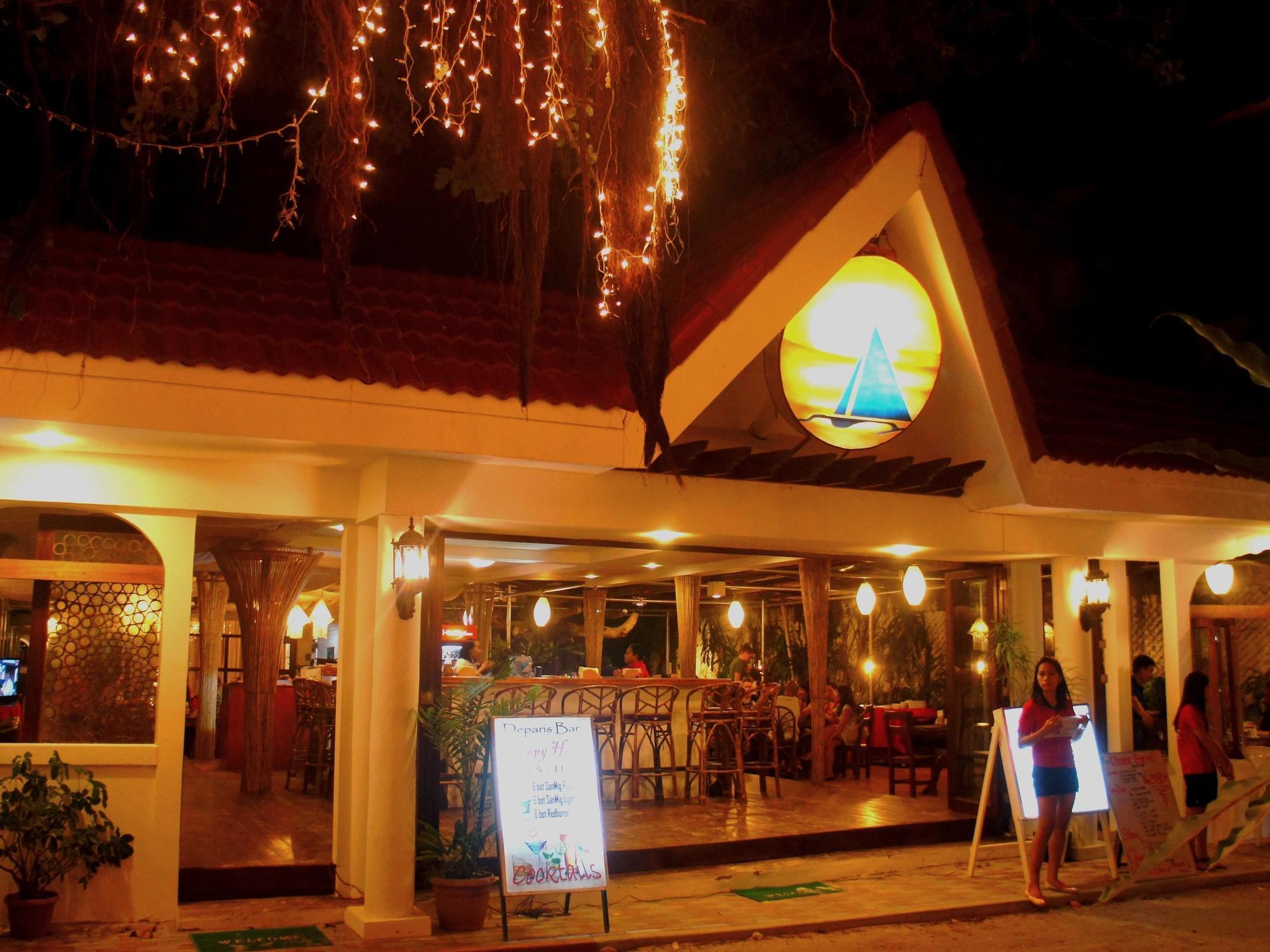 Deparis Beach Resort Balabag  ภายนอก รูปภาพ