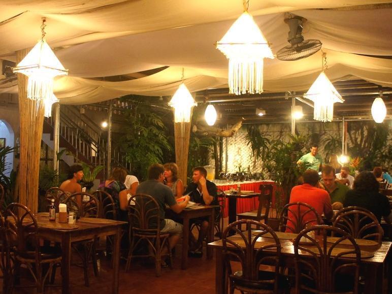 Deparis Beach Resort Balabag  ภายนอก รูปภาพ