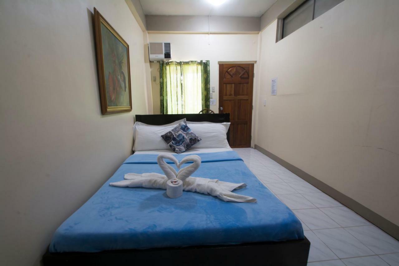 Deparis Beach Resort Balabag  ภายนอก รูปภาพ