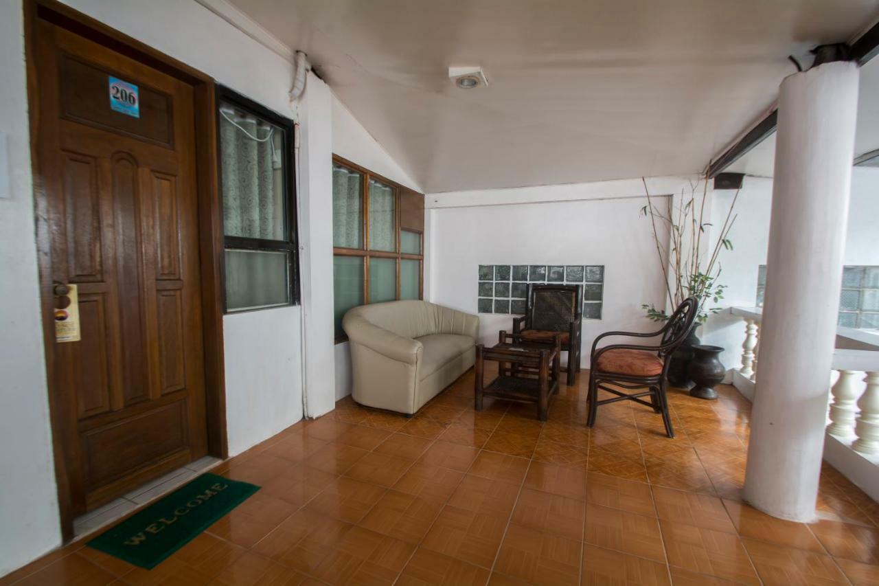 Deparis Beach Resort Balabag  ภายนอก รูปภาพ